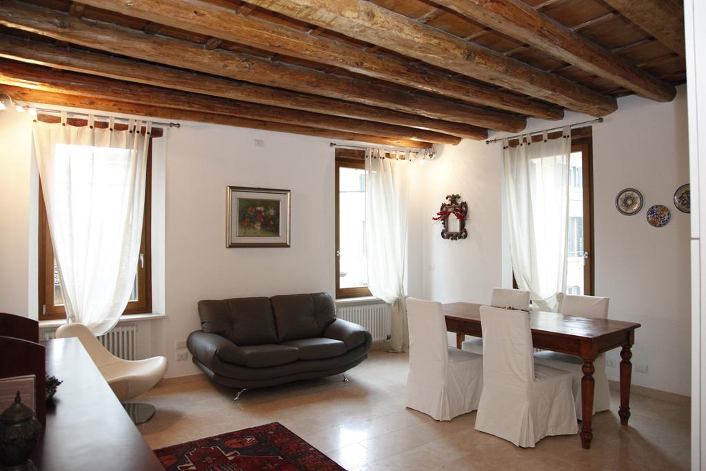 Centre 2 Bedroom Flat Werona Zewnętrze zdjęcie