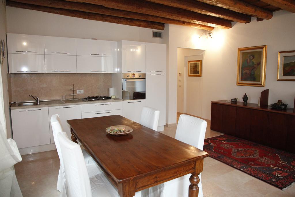 Centre 2 Bedroom Flat Werona Zewnętrze zdjęcie