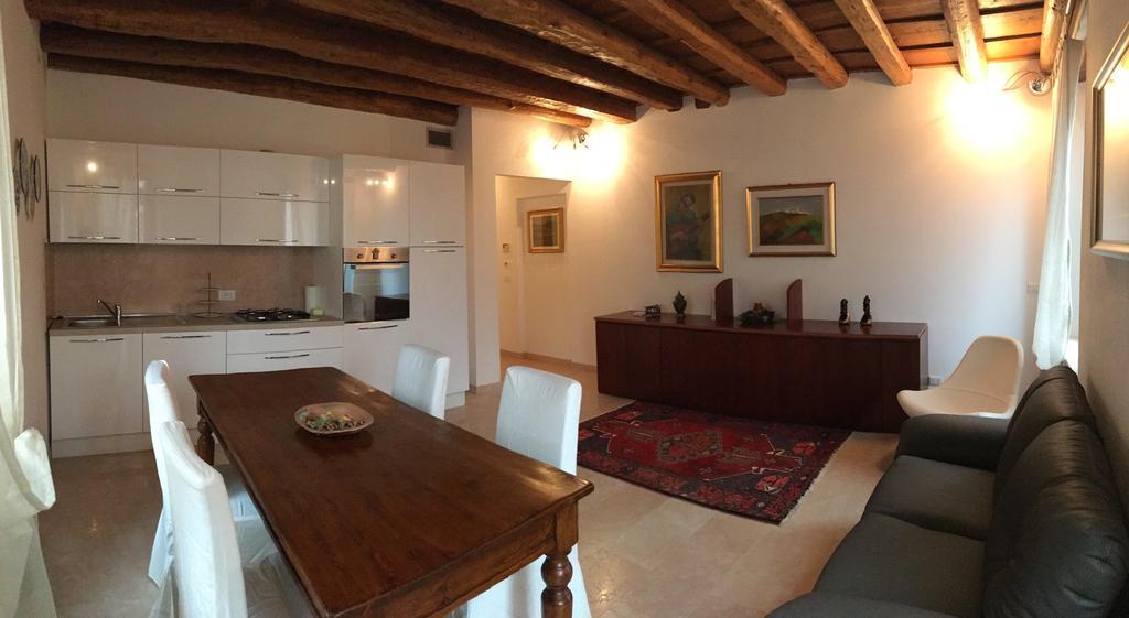 Centre 2 Bedroom Flat Werona Zewnętrze zdjęcie